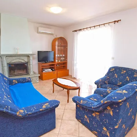 Apartment Fuer 4 Personen Ca 70 Qm In Flengi, Istrien Istrische Riviera Flengi